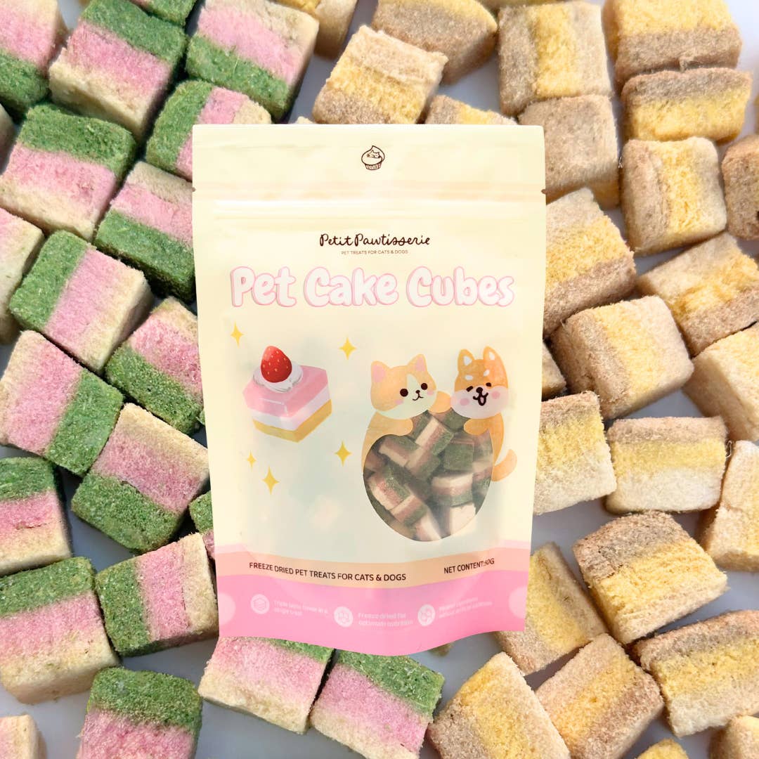Petit Pawtisserie - Freeze Dried Chicken Cake Cube Treats for Cats & Dogs 50g